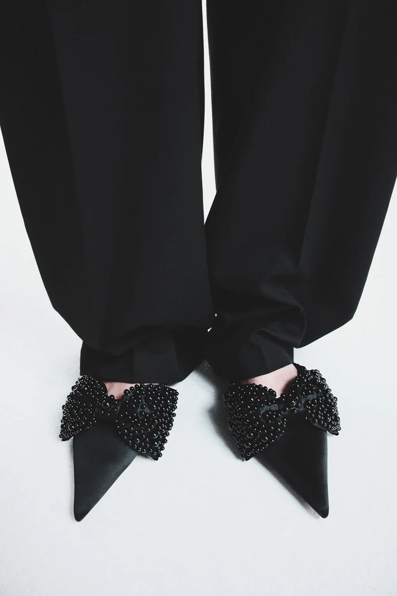 H&M Embellished mules