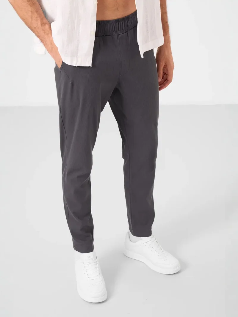 تومي لايف TOMMY Men's Straight-Leg Gabardine Chinos