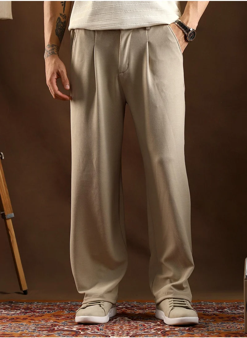 Campus Sutra Campus Sutra Men's Peanut Beige Micro-Waffle Cuffed Trousers For Casual Wear | Mid-Rise | Straight Fit | Button Closure | Trousers Crafted With Comfort Fit For Everyday Wear