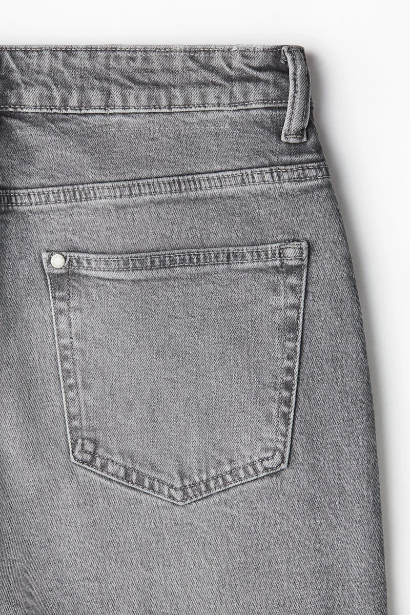 H&M Regular Tapered Jeans