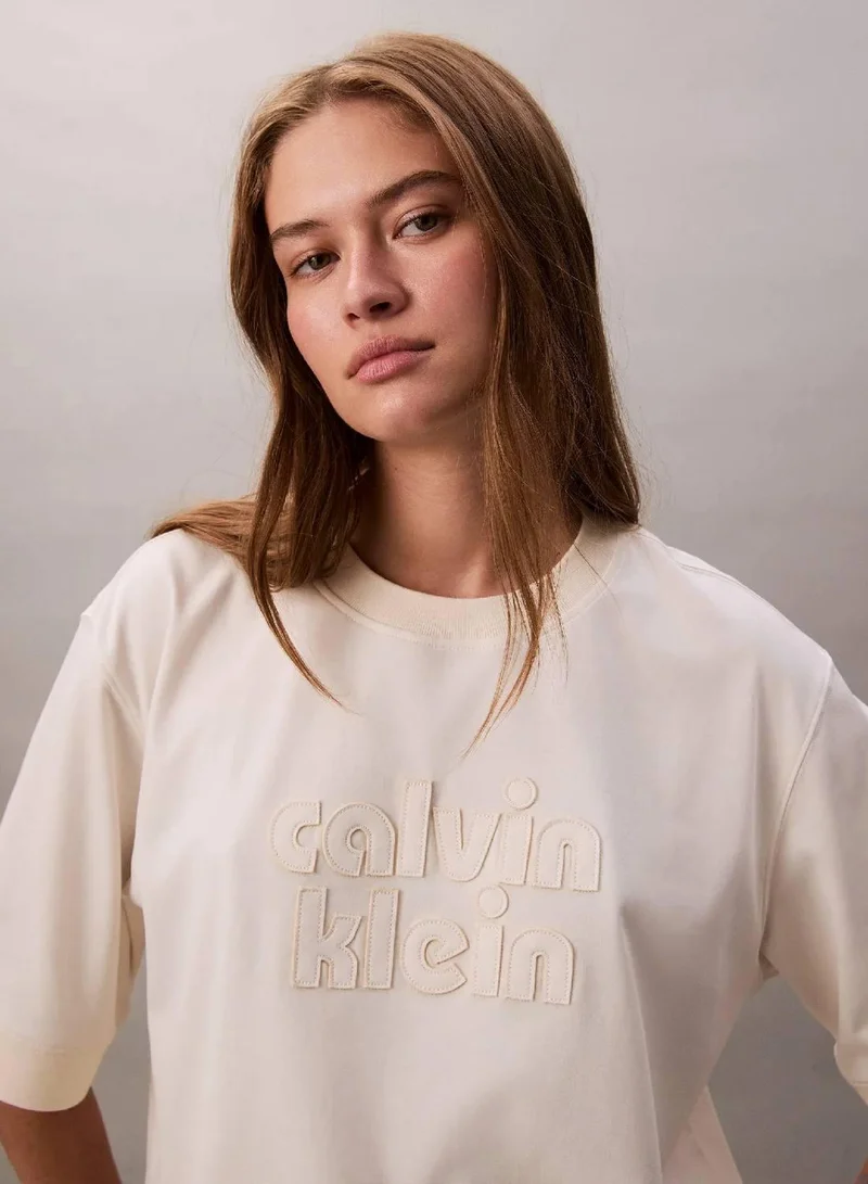 Calvin Klein Jeans Tofu Oversized Boyfriend T-shirt for Women | Best Price UAE