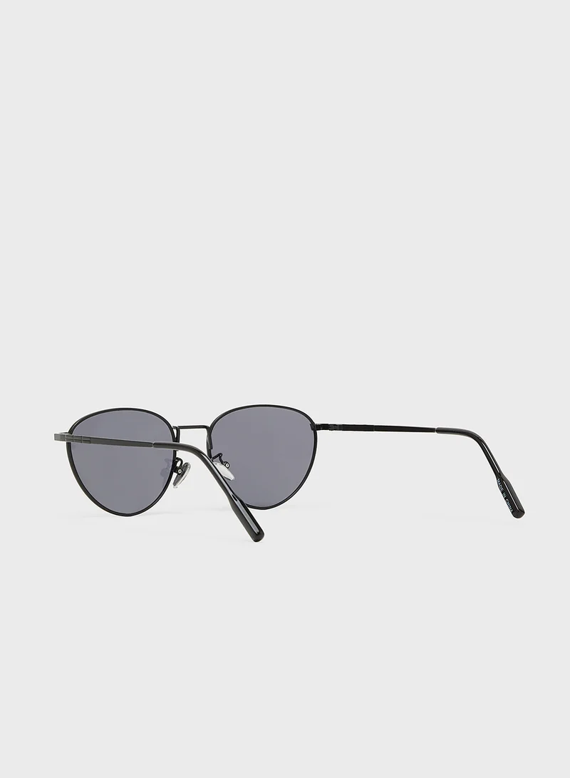 Seventy Five Casual Round Sunglasses