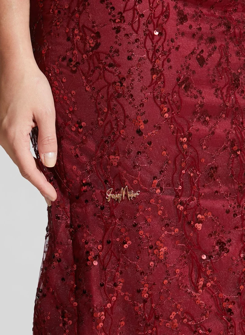 Fashion Trends by Suzy Matar Embroidered V-Neck Dress