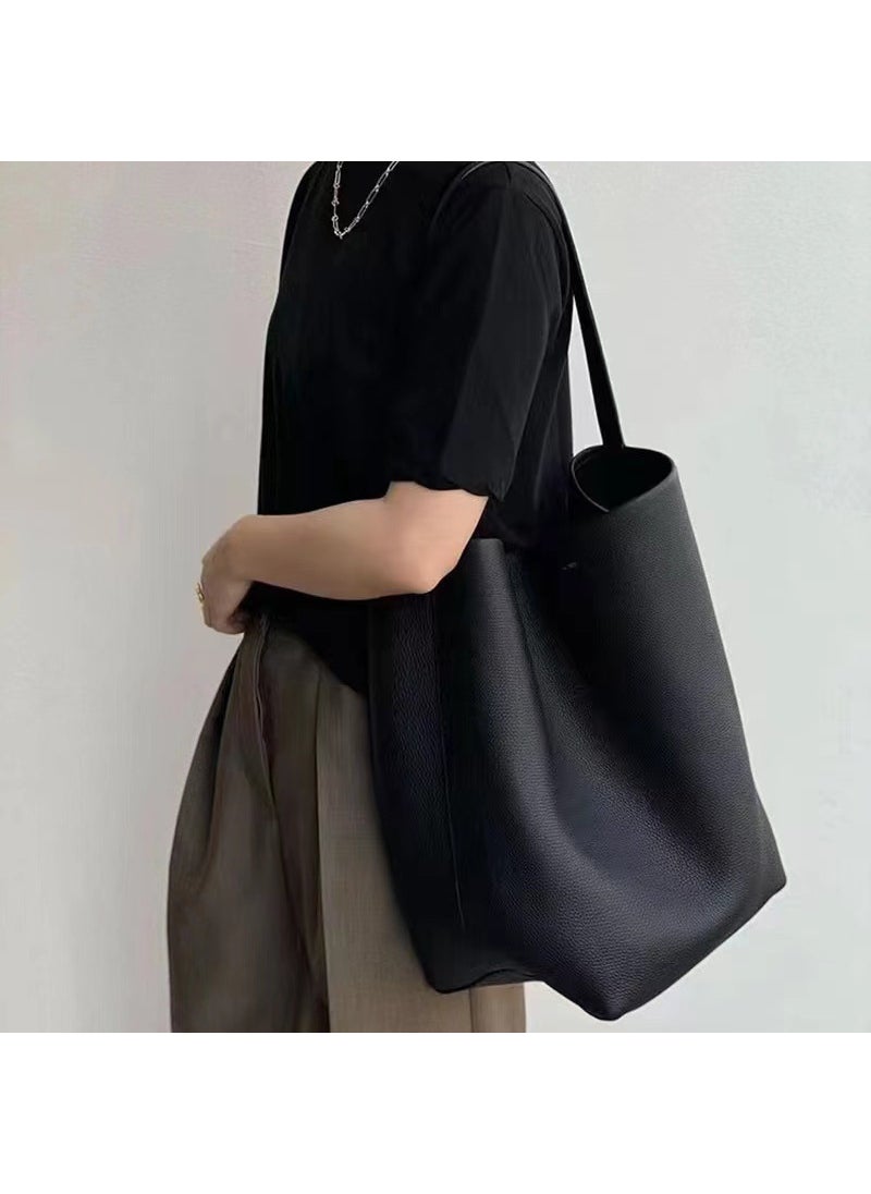 Generic Large Capacity Row Headlayer Cow Leather Womens Single Shoulder Handbag Bucket Bag for Commuting Niche Bag from China Mainland Black large size spot 
