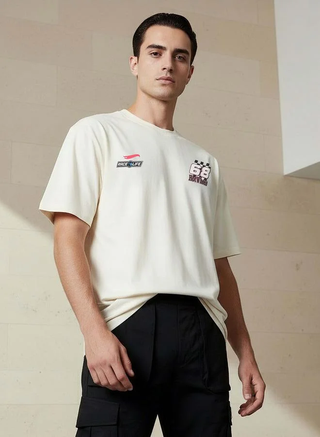 اس بي كاركترز Men Regular Fit Crew Neck Short Sleeves Hot Wheels Print T-shirt