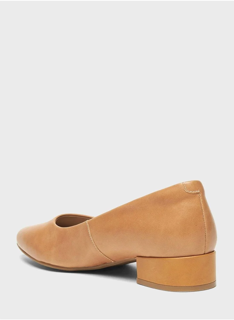 Celeste Pointed Toe Pumps