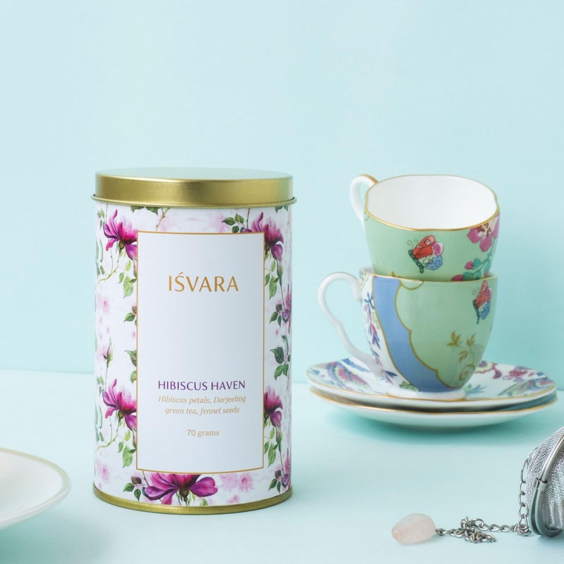ISVARA, Hibiscus Green Tea - Hibiscus Haven, Pure herbal tea blend, Hibiscus, Darjeeling Green tea & Fennel, Improves digestion, 70g - Image 4