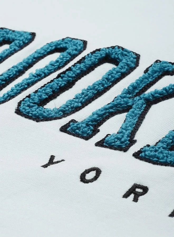 ديلينجر تيشيرت مطرز بتصميم نسائي عادي