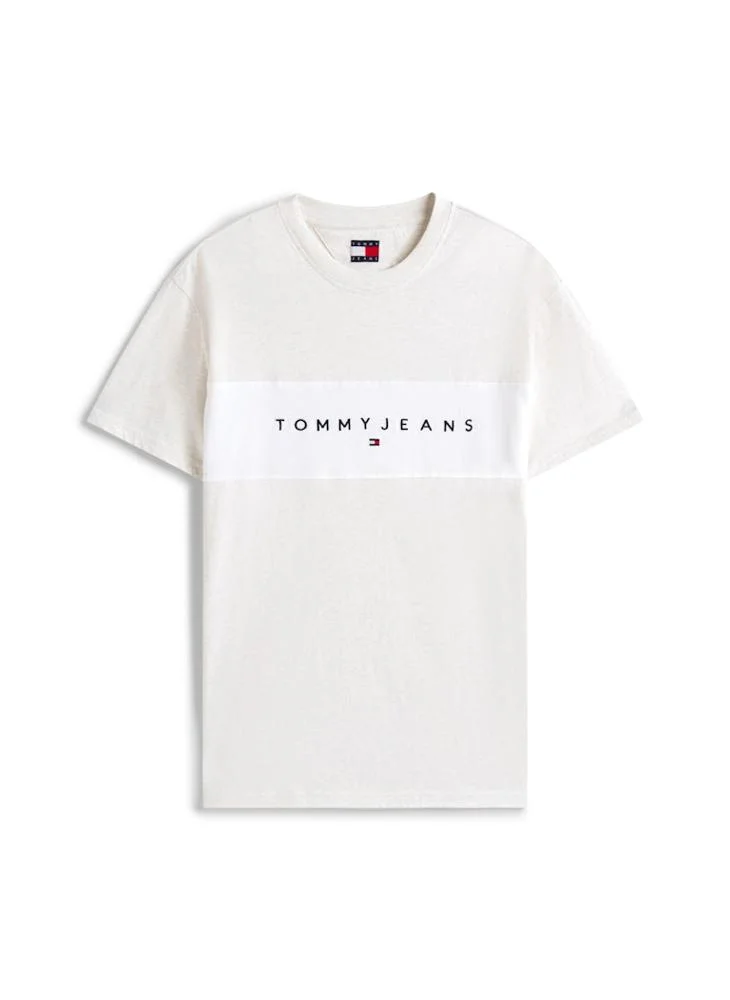 TOMMY JEANS Regular Fit Short Sleeve T-Shirt
