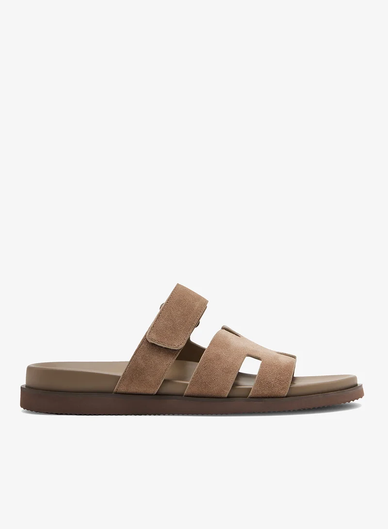 ستيف مادن صنادل مايفن كاجوال