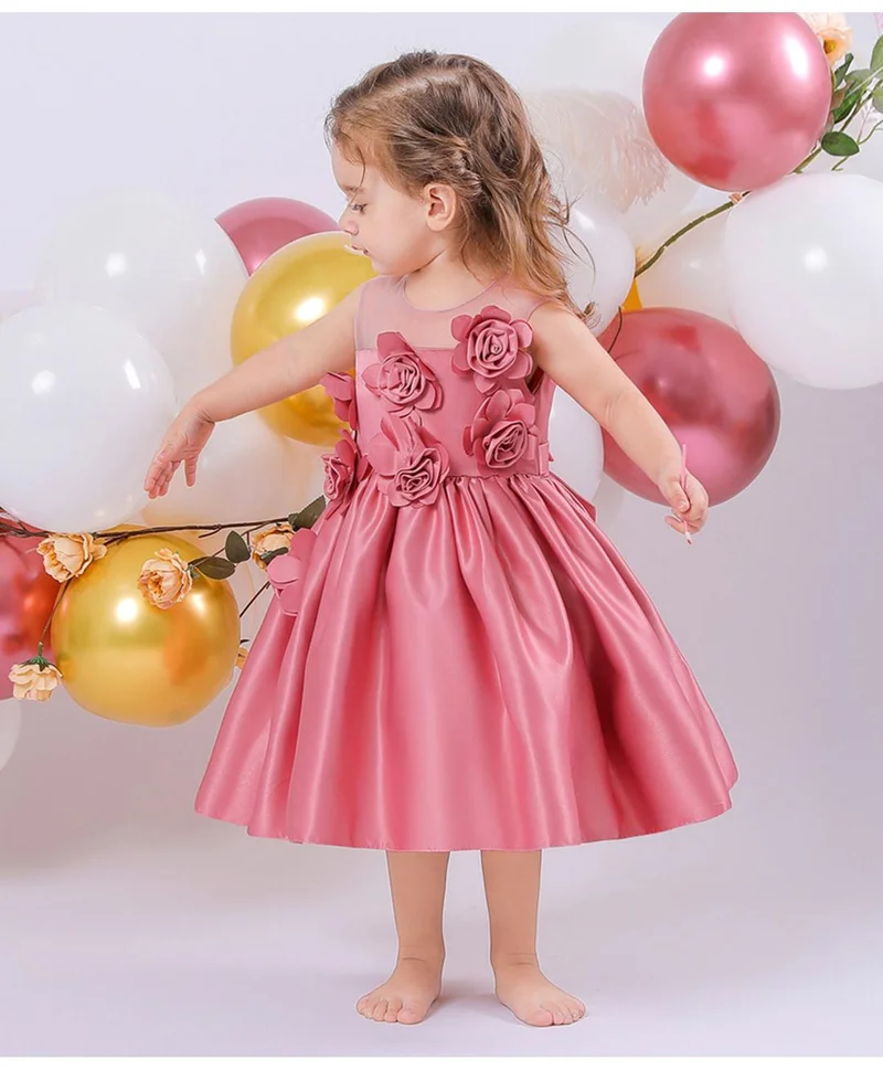 مارك وميا فستان حفلات مزين بالزهور من مارك وميا - وردي