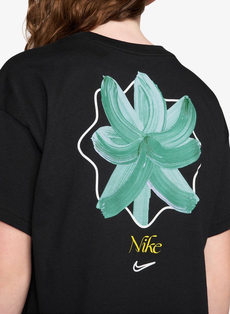 Nike Youth Nsw Boxy Flower T-Shirt - Image 3
