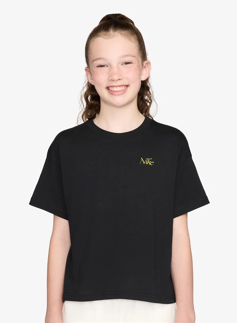 Nike Youth Nsw Boxy Flower T-Shirt