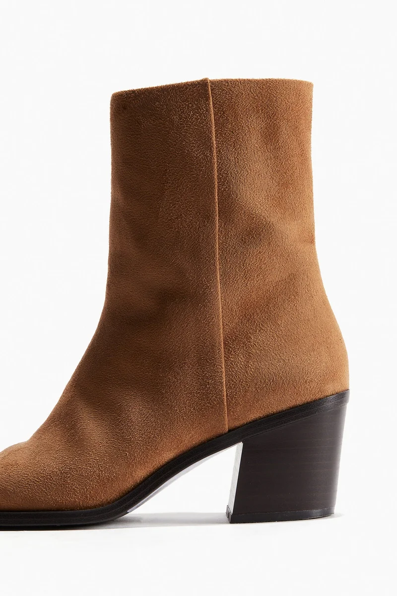 اتش اند ام Pointed Ankle Boots