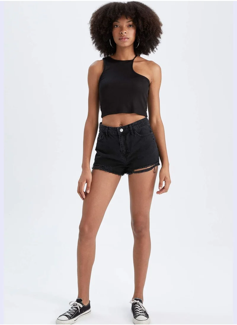 ديفاكتو Asymmetrical Halter Tank Top