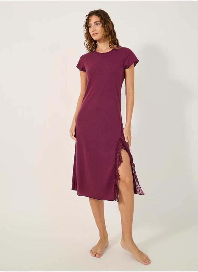 Styli - Round Neck Lace Insert Front Slit Sleep T-Shirt - Image 1