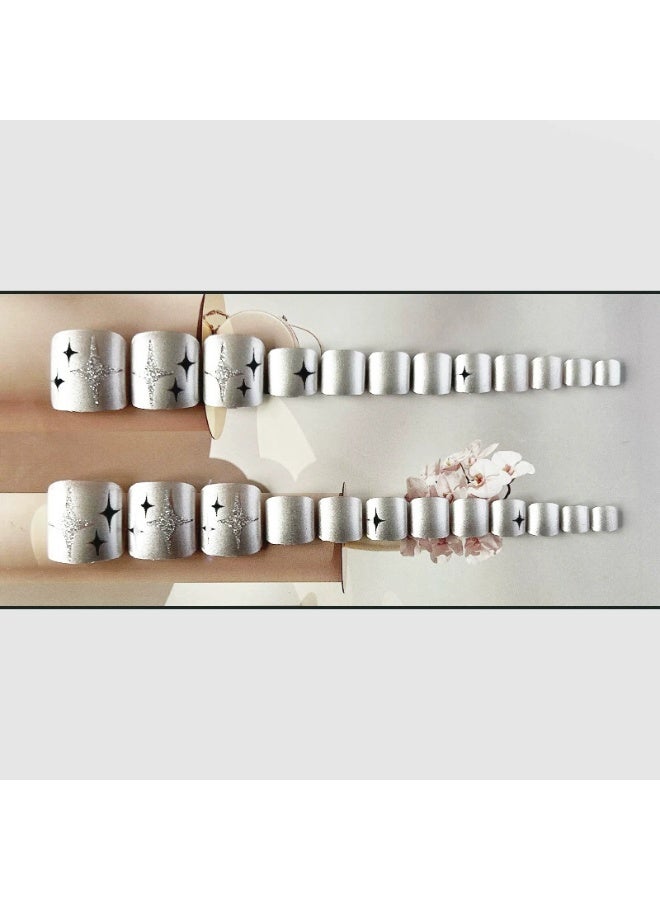 Goolsky أظافر فضية لامعة على شكل نجوم للقدم تناسب الصنادل الصيفية وموضة الشاطئ - Image 2