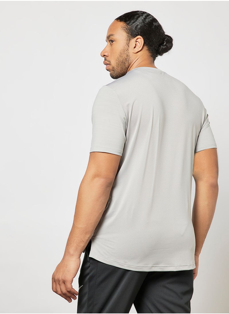 Reebok - TSR Short Sleeve Active Chill Graphic T-Shirt - Image 1