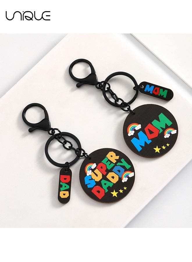 يونيك 2 قطعة سلسلة مفاتيح - MOM و DAD قلادة سلسلة المفاتيح - أسود جولة اللون قلادة نص - أنيقة وبسيطة - Image 4