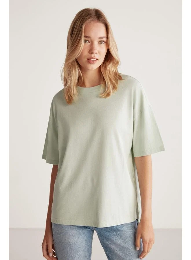 Grimelange Jemmy Women's Relaxed Fit Bicycle Collar %100 Cotton Short Sleeve Basic Mint Green T-shirt.