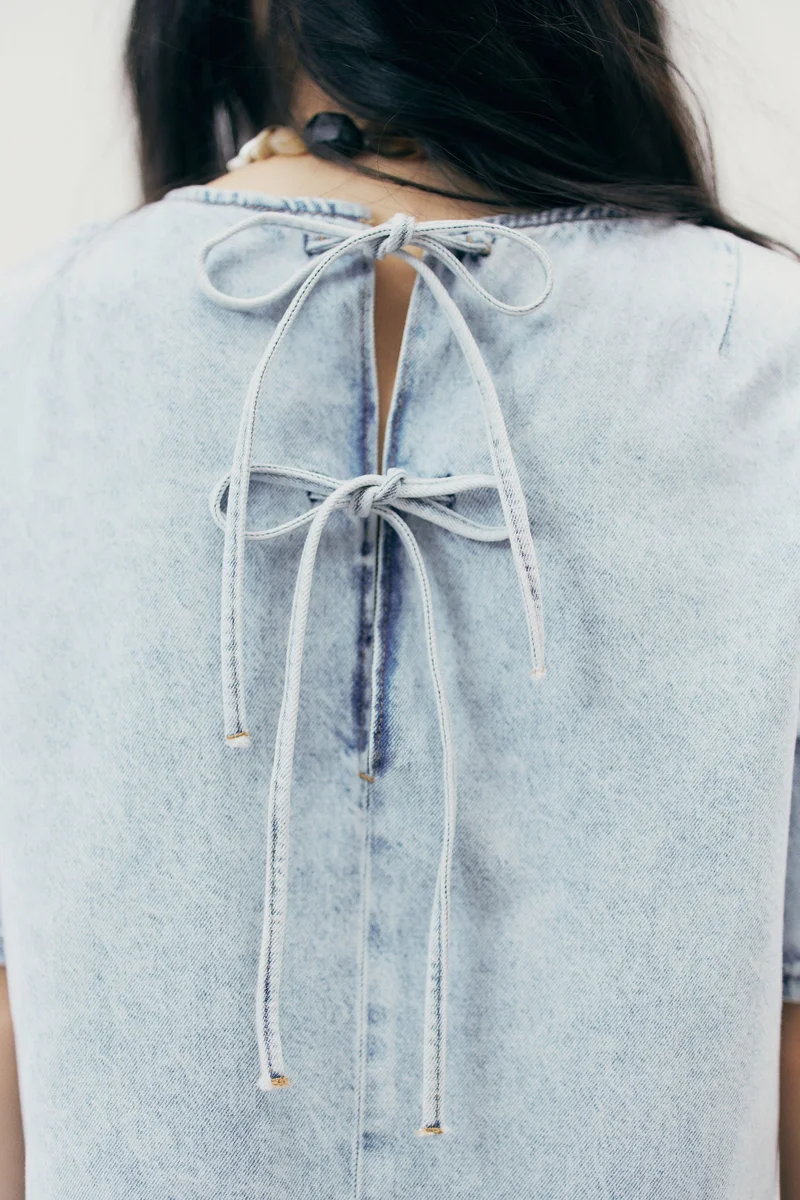 H&M Tie-detail denim dress