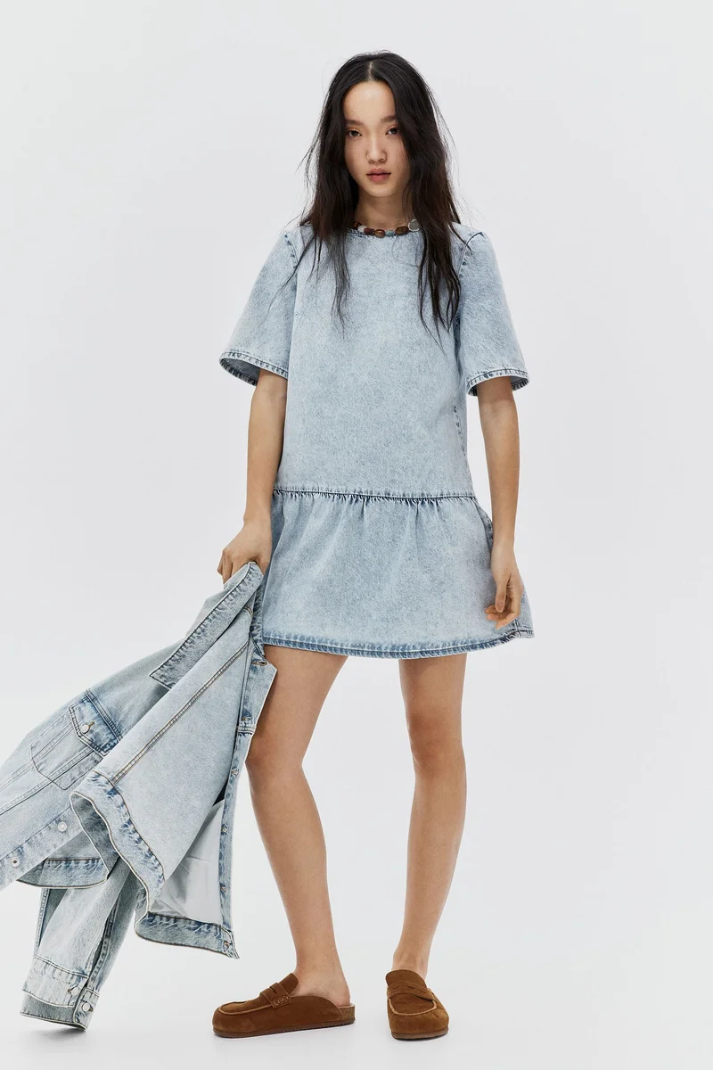 H&M Tie-detail denim dress