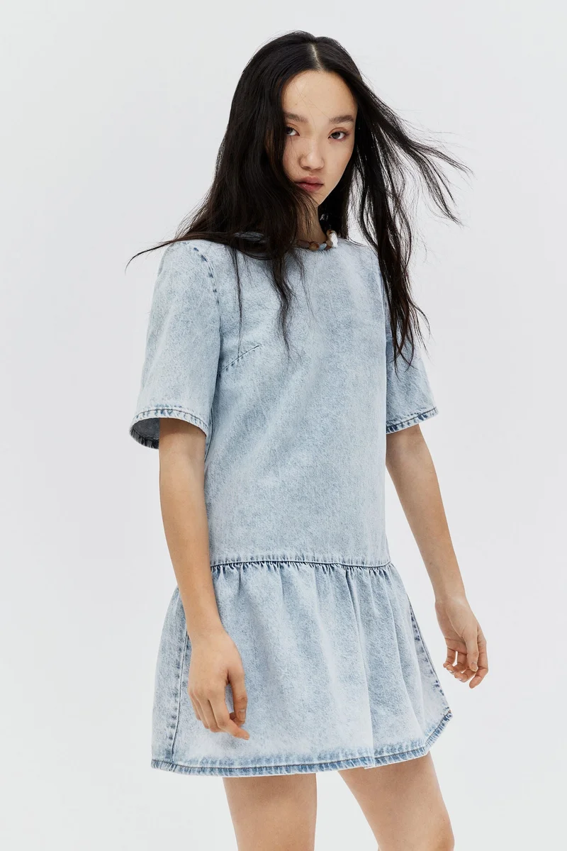 H&M Tie-detail denim dress