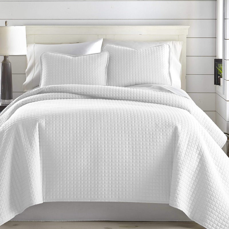 Southshore Fine Living, Inc. XL Twin Quilt Set, Microfiber Quilted Bedspread, Twin Bedding Coverlet Set with Pillow Sham, Wrinkle-Free, Stain & Pet Hair Resistant Bedding, Bright White Quilt - Image 2