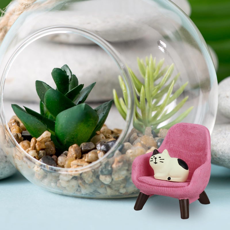 Mevodeata Cute Mini Cat Figurine with Small Sofa Resin Cat Figure for Office Home Decor - Cute Cat Gift for Cat Lovers (Pink Sofa) - Image 5