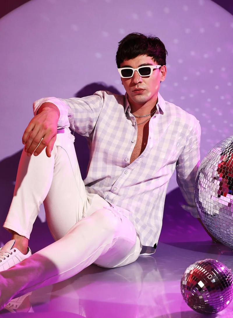Campus Sutra Men's White & Lavender Checkered Regular Fit Casual Shirt