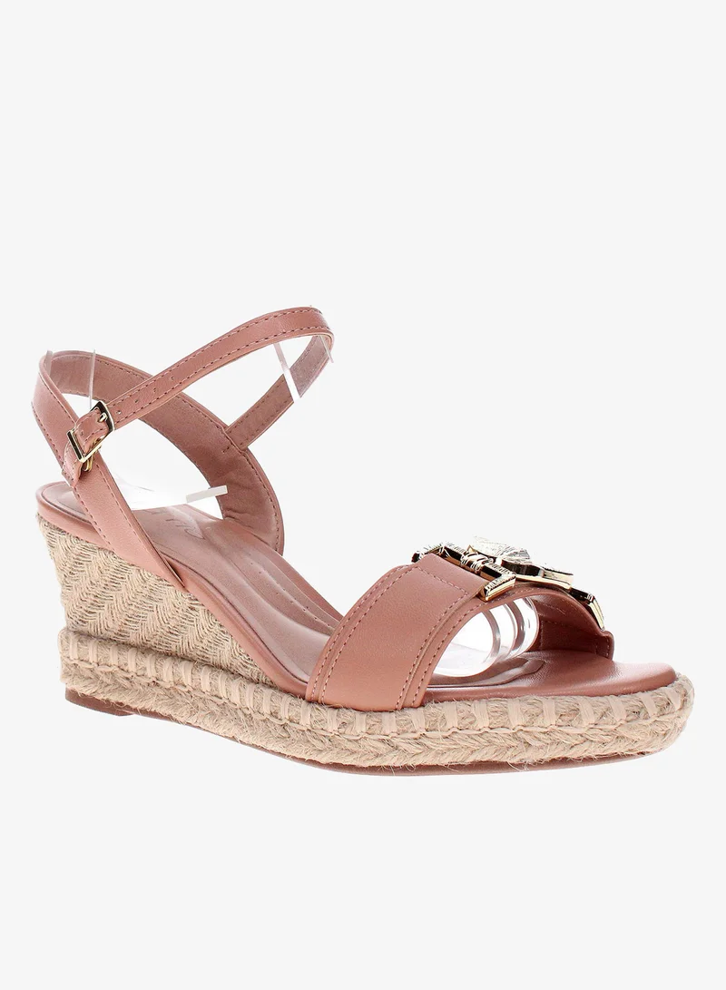 Beira Rio Women’s Flat Sandals with Back Strap – Secure Fit and Lightweight Daily Wear