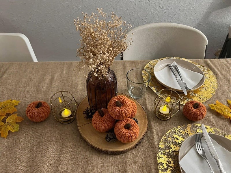 YLUSUJAKX Disposable Gold Placemats Set of 100 Metallic Thin Mesh Round 13 Inch Table Mates Gold Charger Doilies for Dining Table Wedding Birthday Party Home Decoration - Image 2