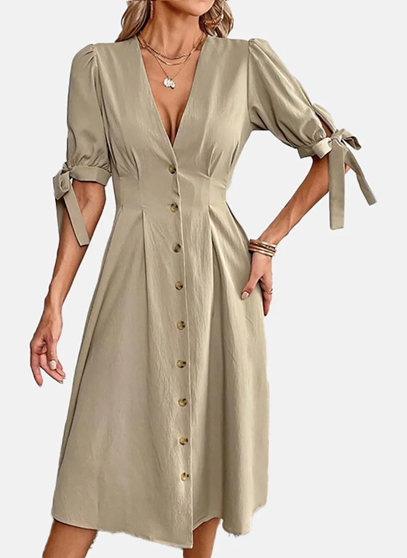 يونيكي Beige Basic Solid V Neck Half Sleeve Dress
