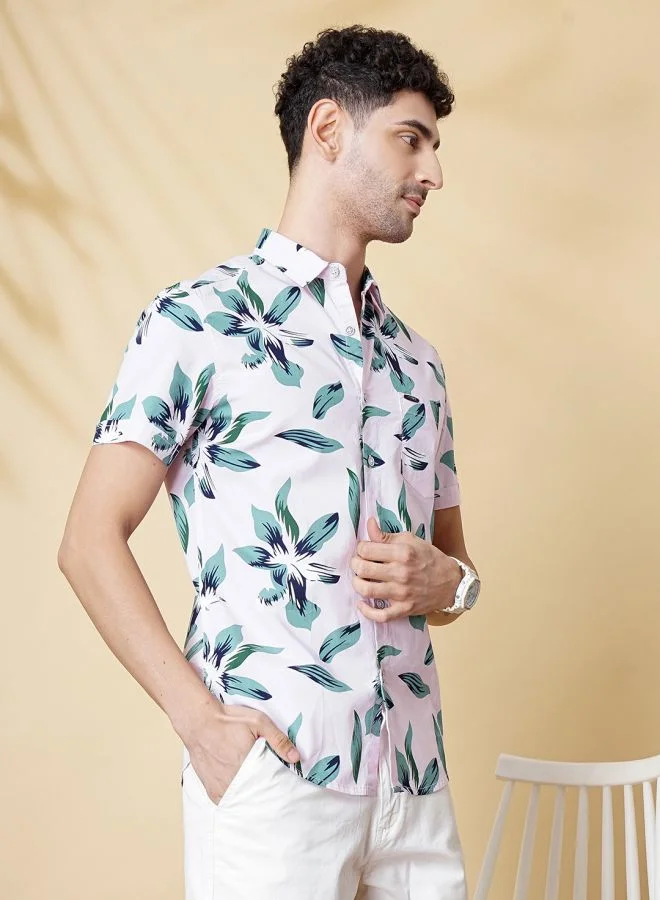 The Indian Garage Co Men Slim Fit Tropical Half Sleeves Spread Collar Resort Wear Shirt
