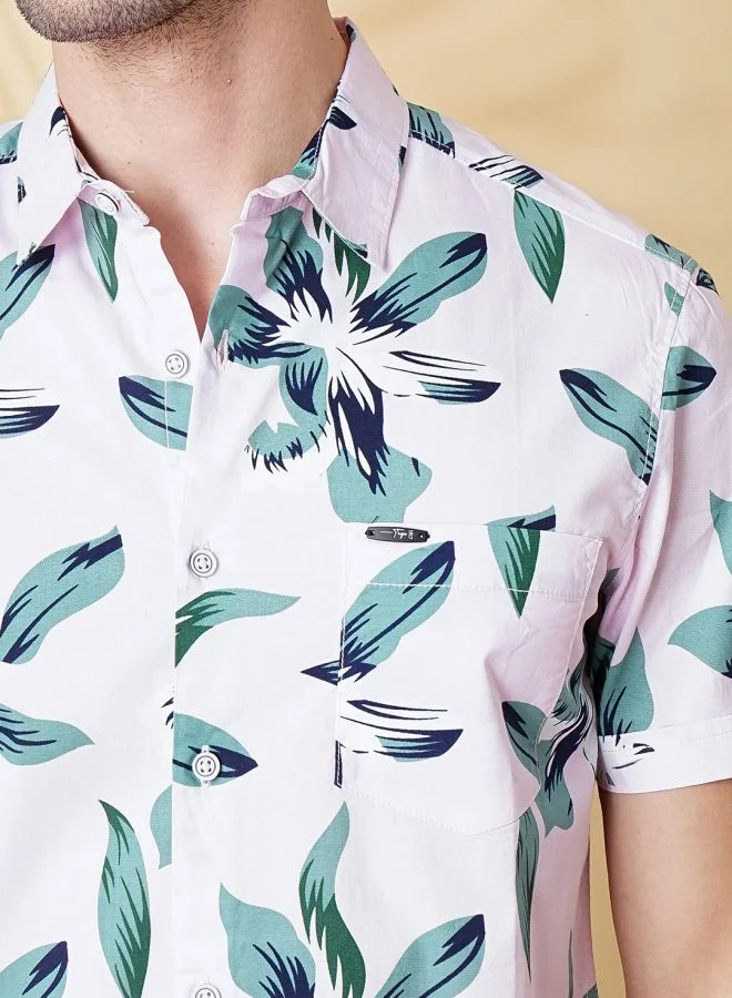 The Indian Garage Co Men Slim Fit Tropical Half Sleeves Spread Collar Resort Wear Shirt