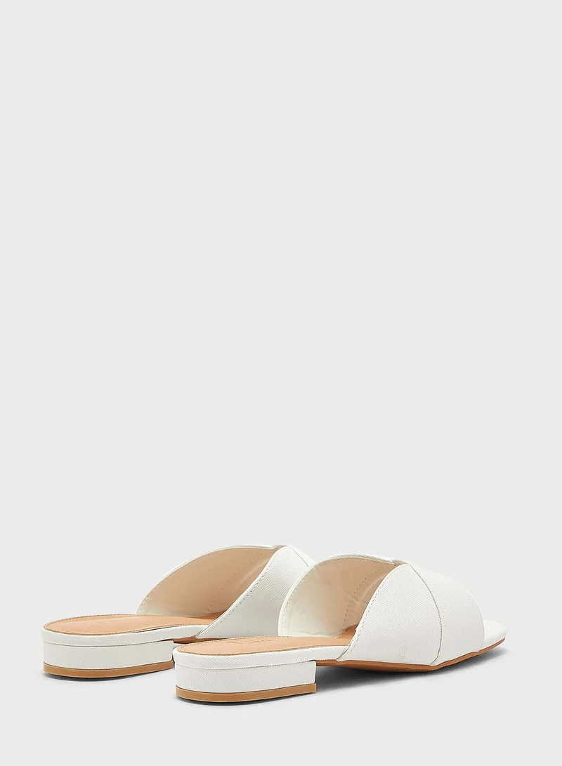 ELLA Deep V Detail Flat Sandal
