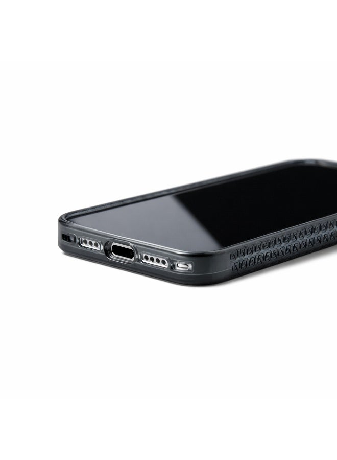 جريب 2 يو غطاء Grip2U BOOST مع حامل مدمج لهاتف iPhone 15 Pro Max، بلون دخاني، مزود بحزام مدمج لقبضة الإصبع، تصميم نحيف مقاوم للصدمات، حماية من السقوط، متوافق مع الشحن اللاسلكي - Image 2