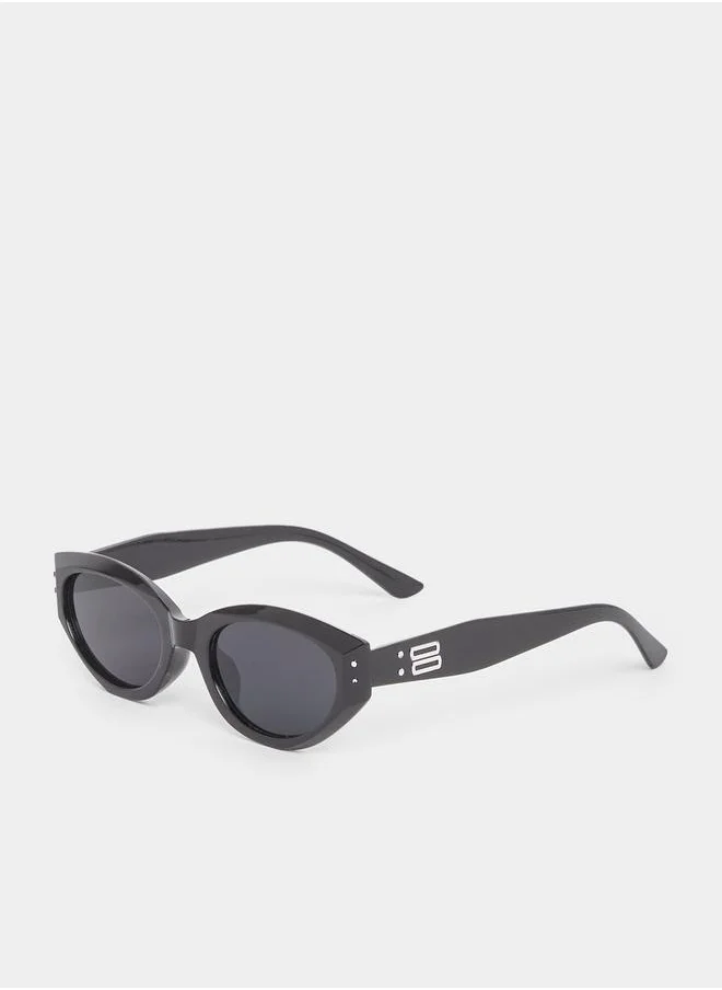 Styli Semi Cat-Eye Solid Sunglasses