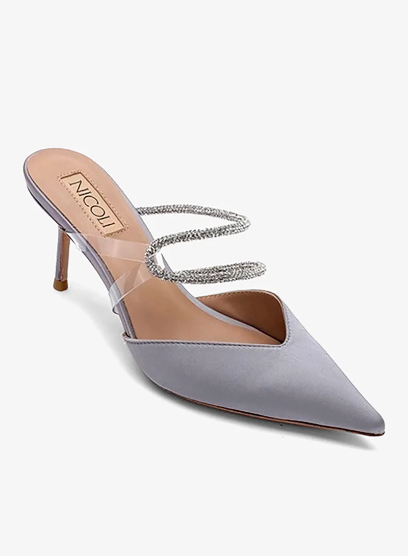 نيكولي سيستين