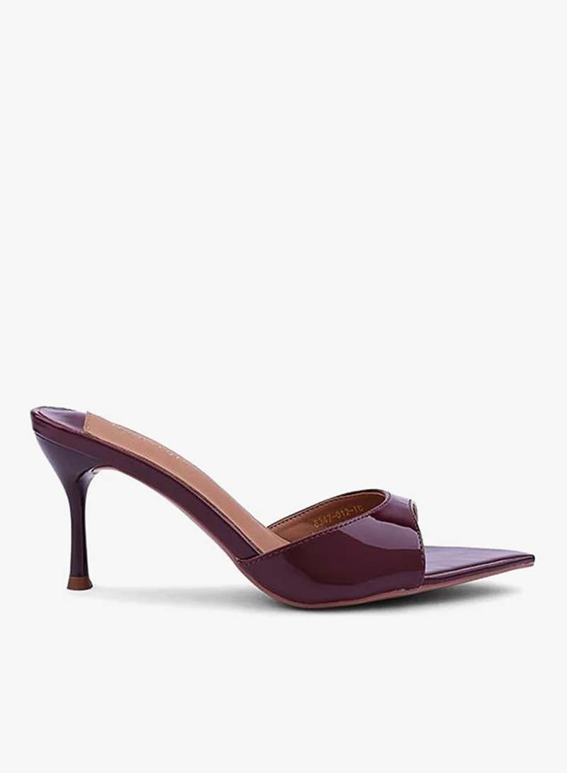 أيقون كعب مفتوح مطرز