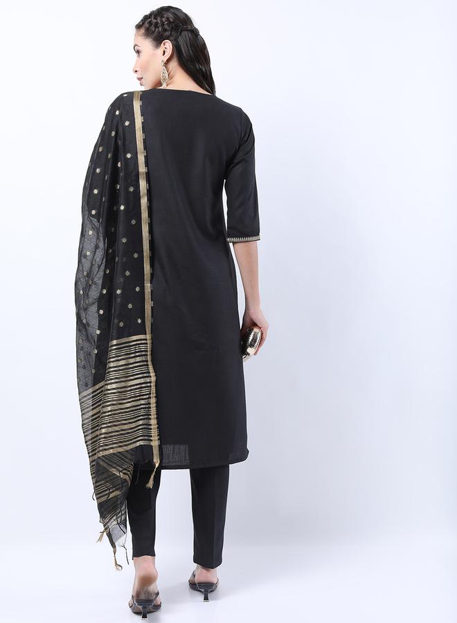 فيشود طقم كورتا نسائي أسود مطبوع مع دوباتا من ستايلي - Image 3