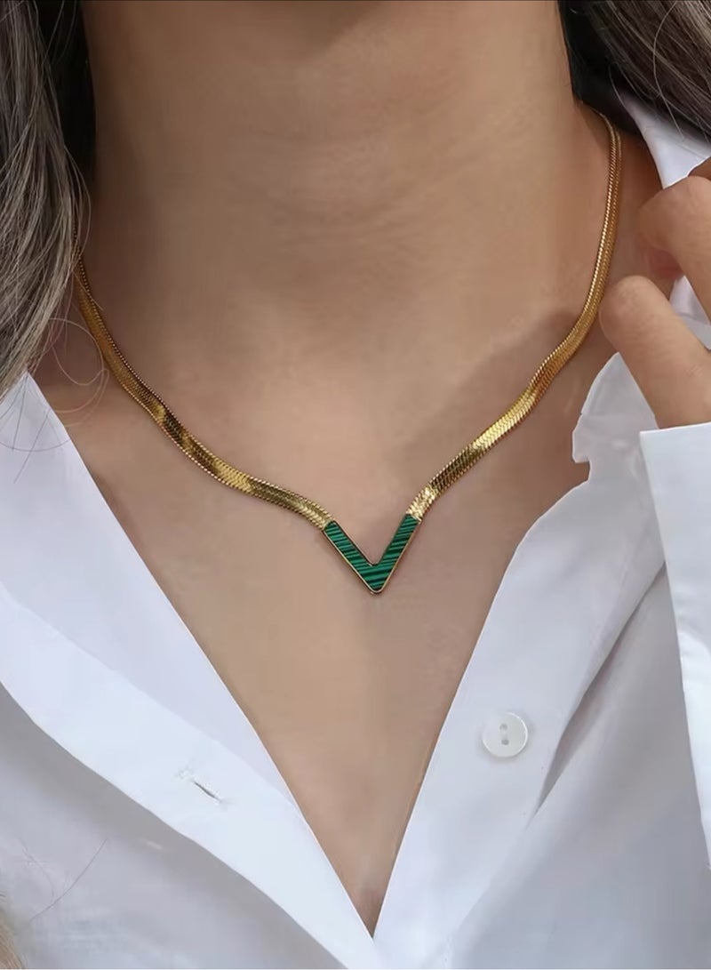 إيكوال سلسال نسائي أنيق من الاستانلس ستيل مطلي باللون الذهبي - Image 2