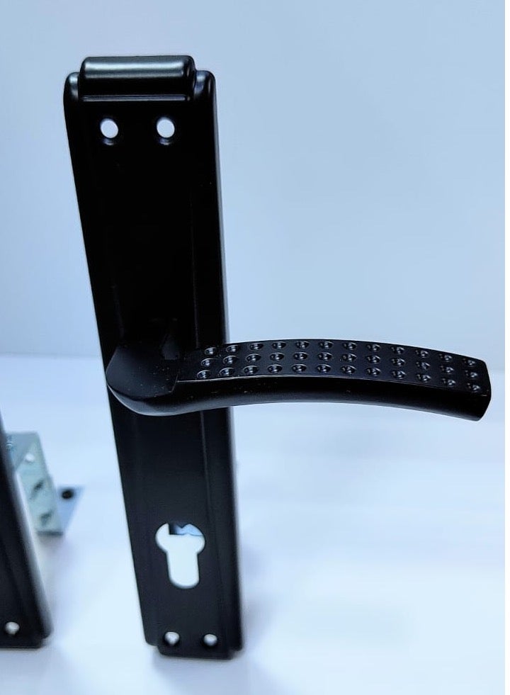BLACK METAL DOOR HANDLE WITH CLASSIC DESIGN - Image 4