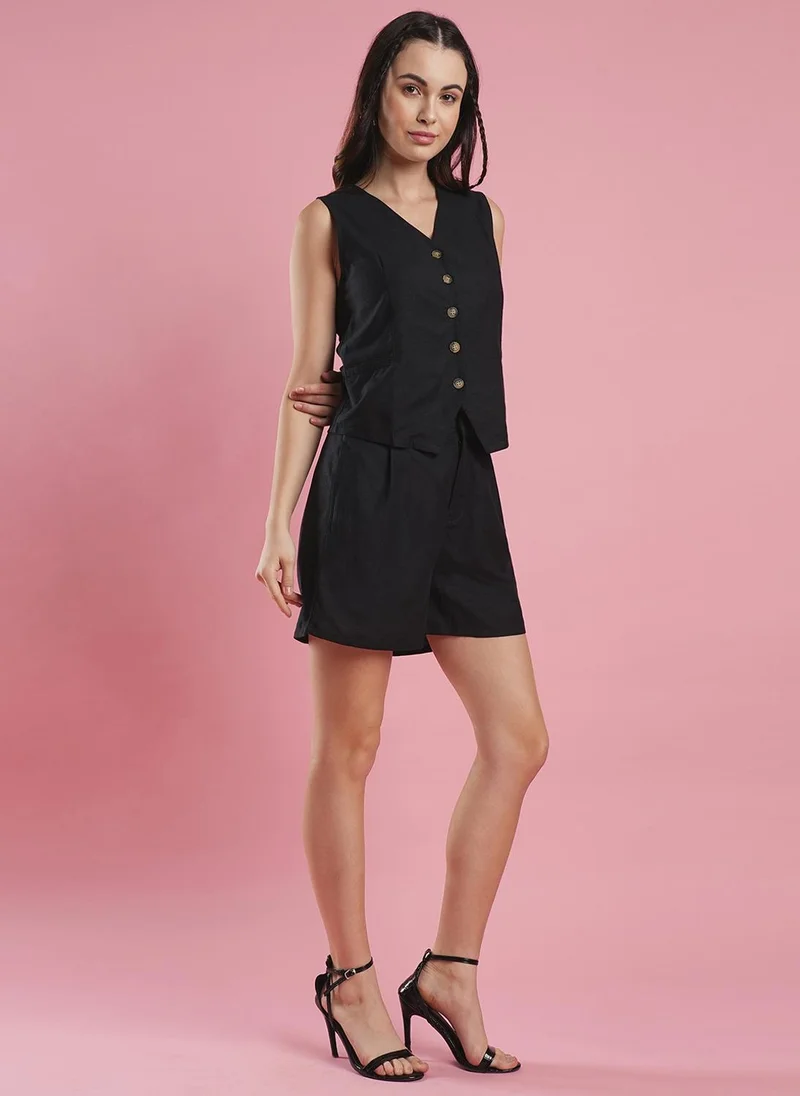 globus Globus Women Black V-Neck Sleeveless Vest Top With Shorts