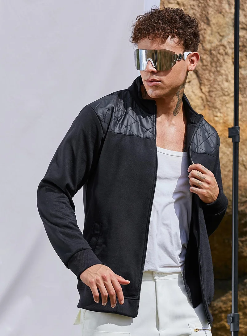 كامبوس سوترا جاكيت رجالي أسود بسحاب وتفاصيل مبطنة