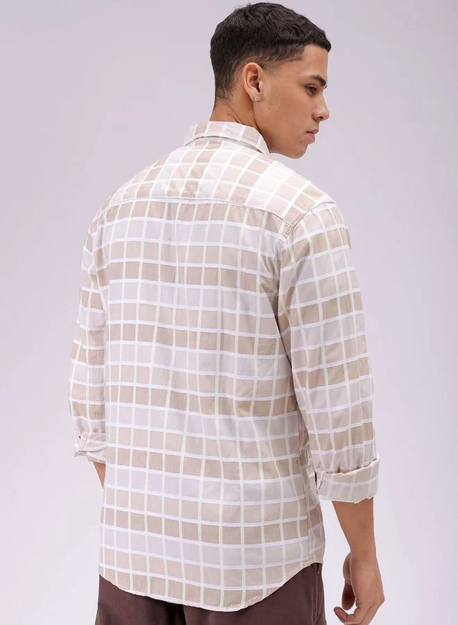 The Indian Garage Co Men Slim Fit Checkered Full Sleeves Cutaway Collar Casual Shirt