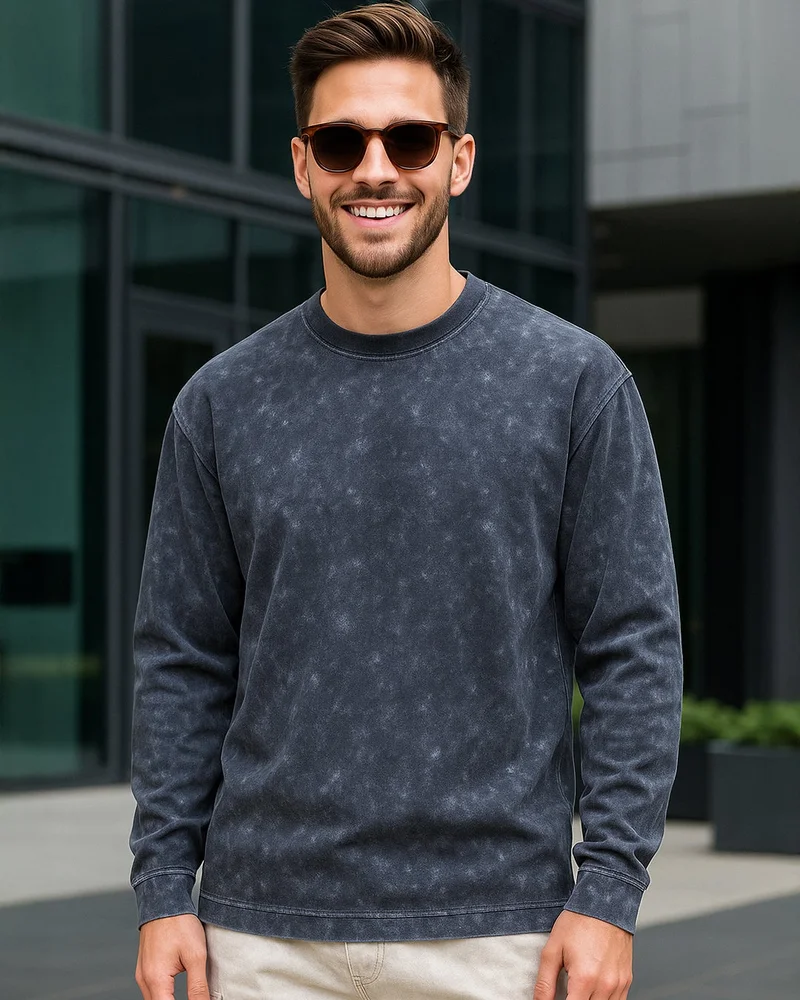 بيواكوف تيشيرت رجالي واسع بتأثير الغسيل الحمضي بلون رمادي داكن