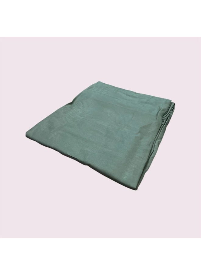 شرشف صلاة قطعة واحدة بدون تفصيل حجم كبير3×2 ، يتم وضعه على الرأس ولفه عند أداء الصلاة .