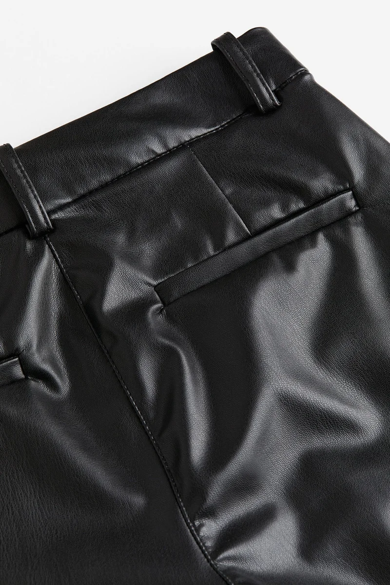 اتش اند ام بنطلون من نسيج مطلي بقصّة سلِم