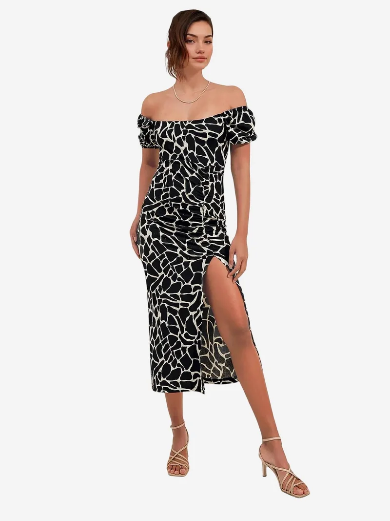 بيغ دارت فستان ميدي محبوك بنقوش بياقة مربعة